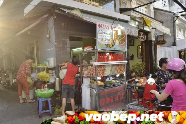 banh canh cua quan 1 5 Địa chỉ bán bánh canh cua cực ngon và đông khách ở Sài Gòn